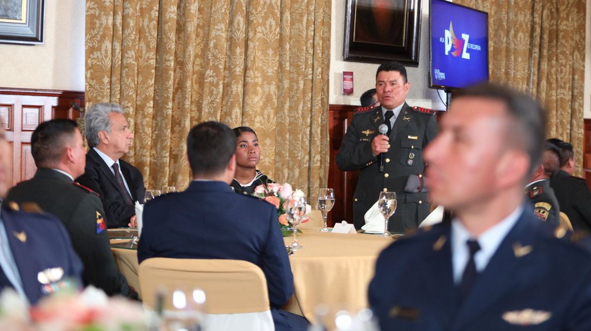 El presidente Moreno almorzó con un grupo de militares, que fueron afectados durante las manifestaciones, el 29 de octubre de 2019.