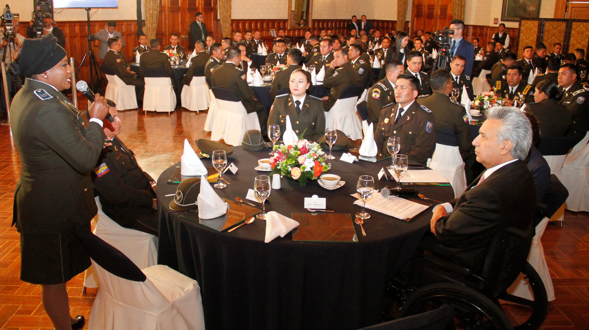 El presidente Moreno almorzó con un grupo de policías, que fueron afectados durante las manifestaciones, el 23 de octubre de 2019.