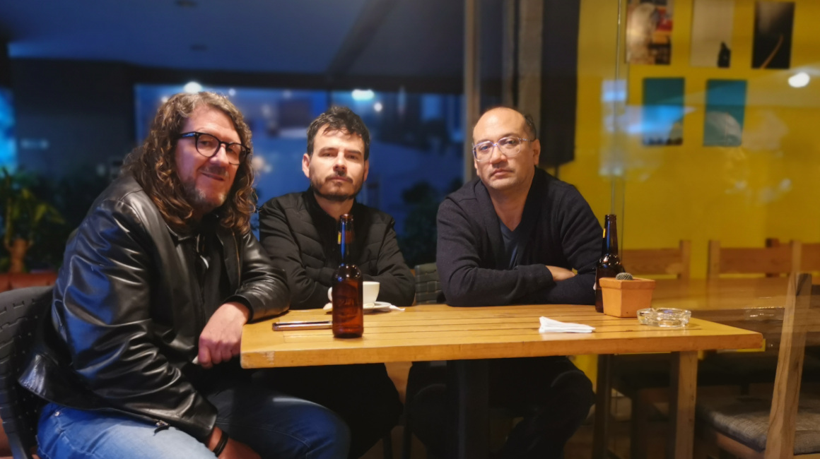 Álex Alvear, Roger Ycaza y Andrés Caicedo son Frailejones, que acaban de lanzar el disco 'Noches en vela y mares en luz".