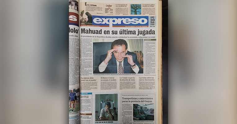 Portada del  lunes 10 de enero de Diario Expreso, al día siguiente del anuncio del presidente Jamil Mahuad de la dolarización.