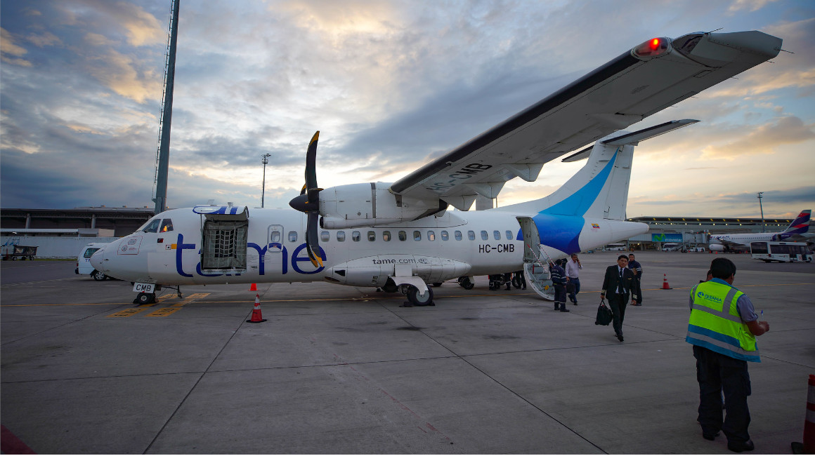 Foto referencial: un vuelo de la empresa pública TAME desde Quito a Santa Cruz, Galápagos, el 28 de abril de 2018.