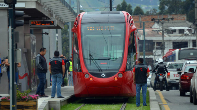 Cuenca debe pagar USD 9,6 millones por arbitrajes sobre el tranvía