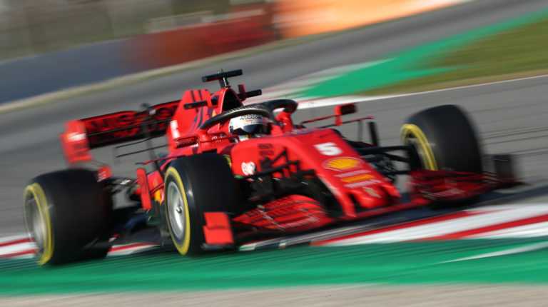 Sebastian Vettel, al mando del Ferrari SF1000 en Cataluña.