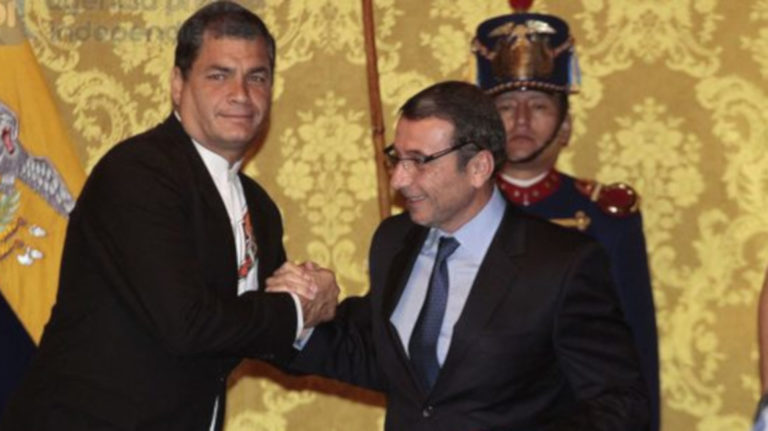 Imagen de 2014, durante la posesión de Vinicio Alvarado como secretario de la Administración Pública.