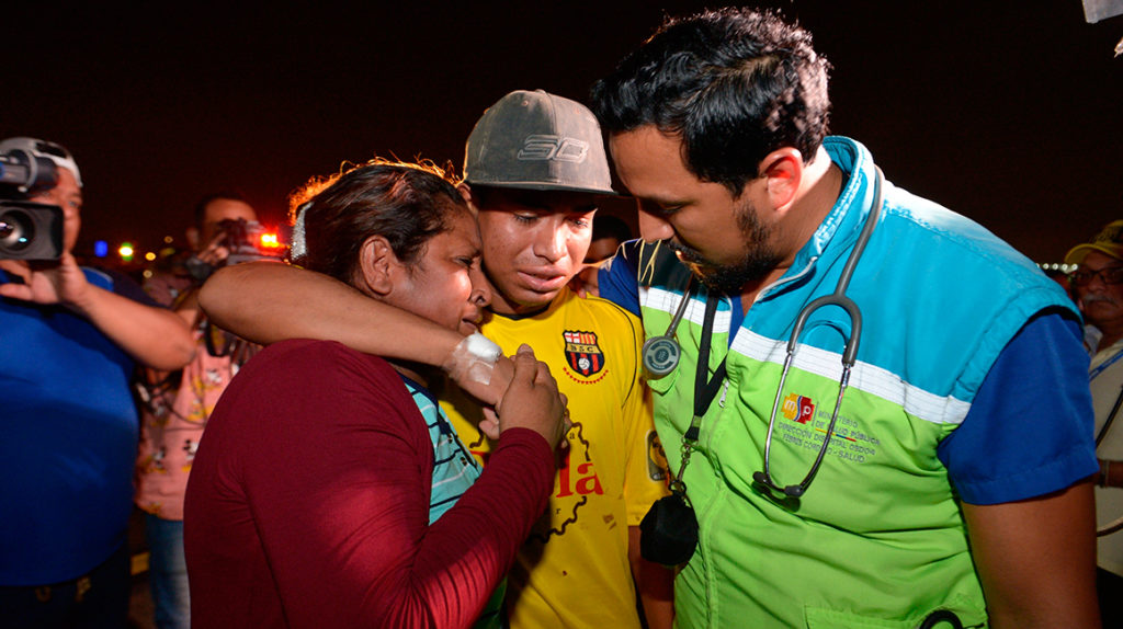 Llegan al país los primeros 12 hinchas de Barcelona accidentados en Perú