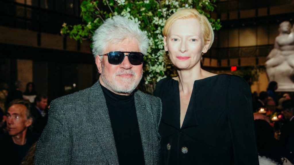 Almodóvar rodará dos proyectos junto a Tilda Swinton
