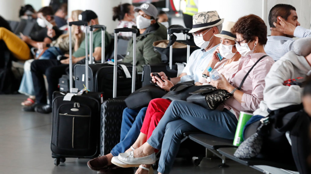 Colombia prohíbe la llegada de vuelos internacionales por 30 días