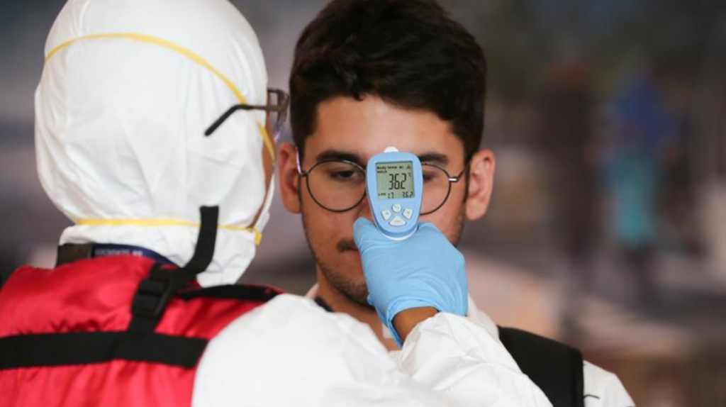 Extranjero con coronavirus recibe atención médica en Quito
