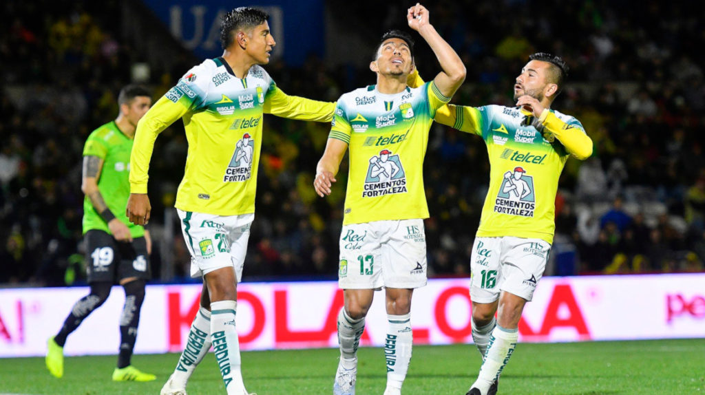 Ángel Mena, segundo goleador de la Liga MX con doblete ante Juárez