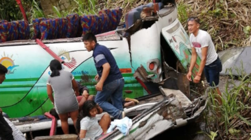 Seis fallecidos y 15 heridos en nuevo accidente de un bus interprovincial