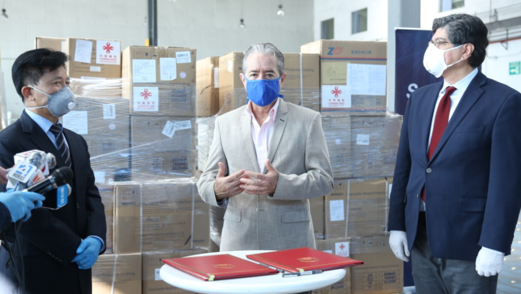 Empresa estatal china dona insumos médicos a Ecuador