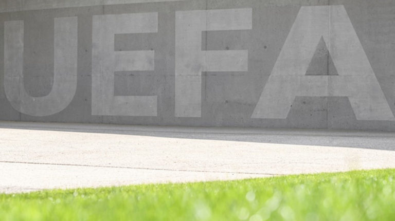 UEFA fondos