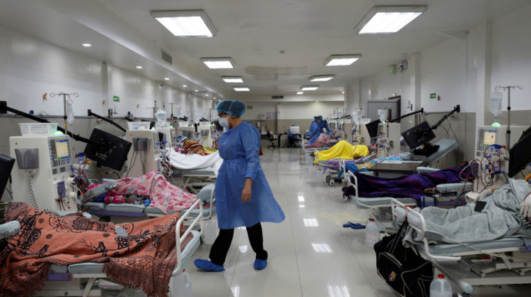 Centros de diálisis en crisis por deuda millonaria del Ministerio de Salud