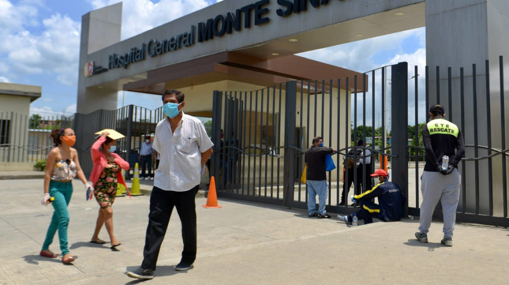 Detienen a 19 personas por especulación de fármacos e insumos médicos en Guayaquil