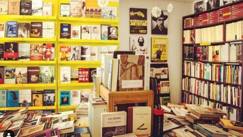 La Librería Conde Mosca se mantiene activa haciendo entregas a domicilio. El sector cultural no puede detenerse.