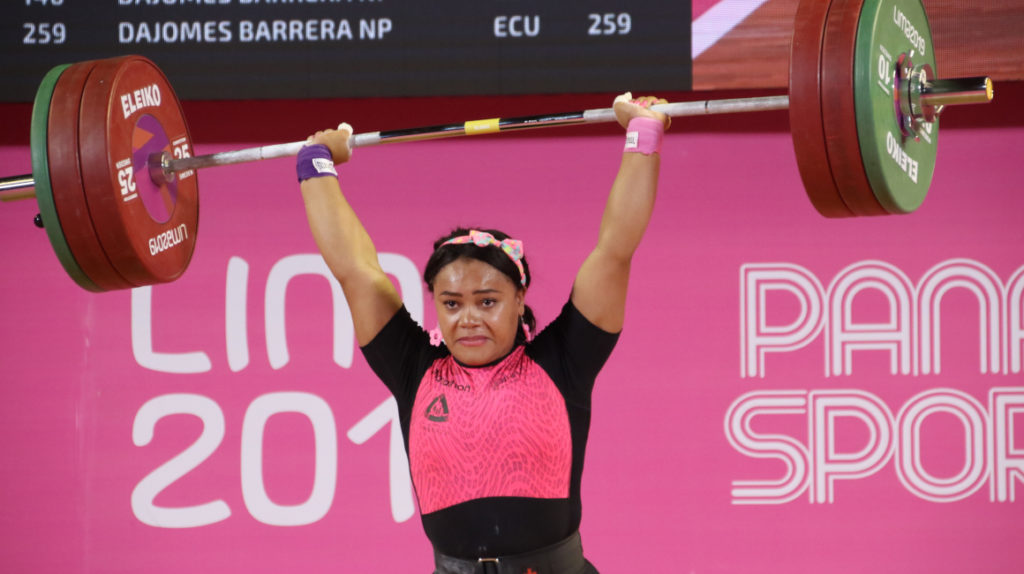 La pesista Neisi Dajomes gana triple medalla de oro en República Dominicana