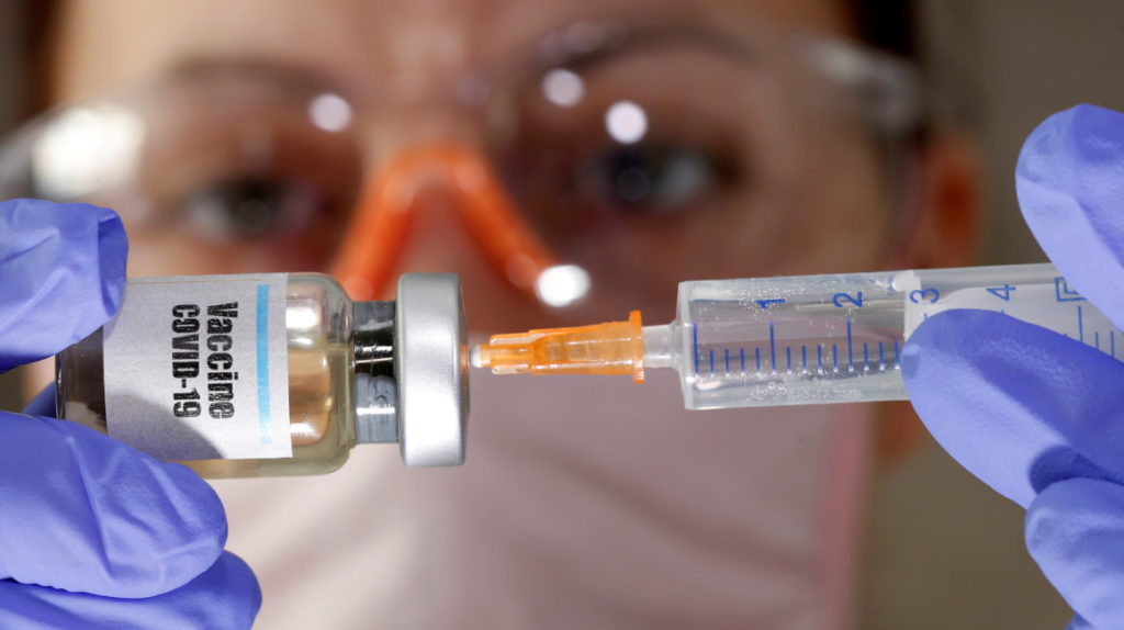 10 fármacos y siete vacunas encabezan la carrera por devolver la normalidad al mundo