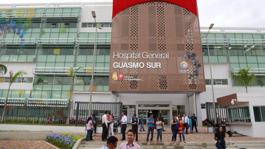 Fiscalía allana domicilios de gerente del hospital Guasmo Sur en Guayaquil
