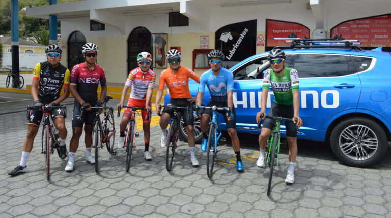 Los ciclistas profesionales ecuatorianos, después de una jornada de entrenamiento, el sábado 13 de junio de 2020.