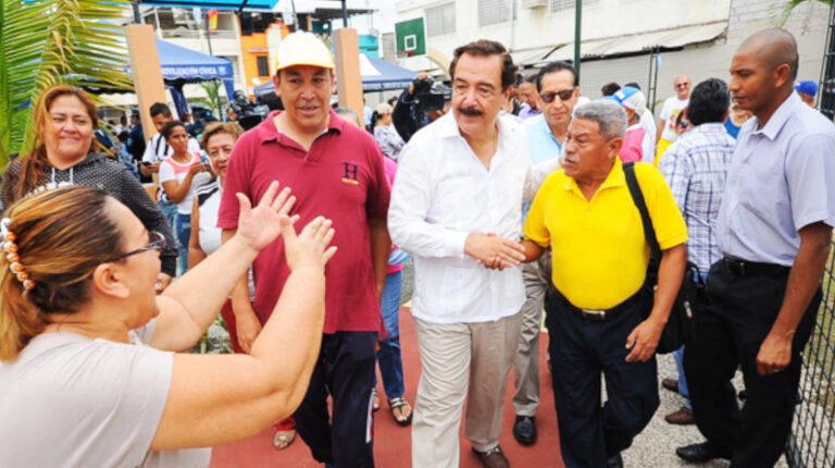 El 25 de enero de 2017, el alcalde de Guayaquil, Jaime Nebot, entregó de manera una cancha de uso múltiple.
