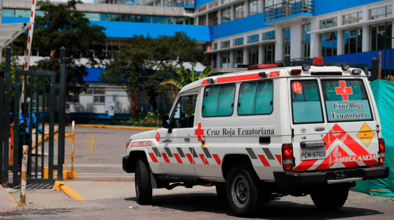 hospital ambulancia quito carlos andrade marin