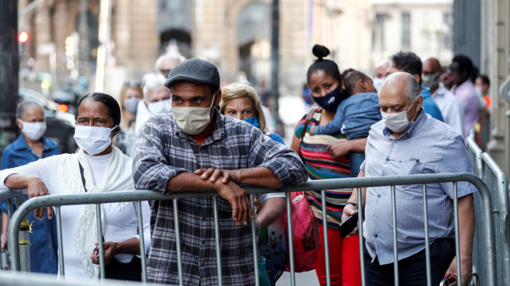 Los casos globales de coronavirus superan los 16 millones