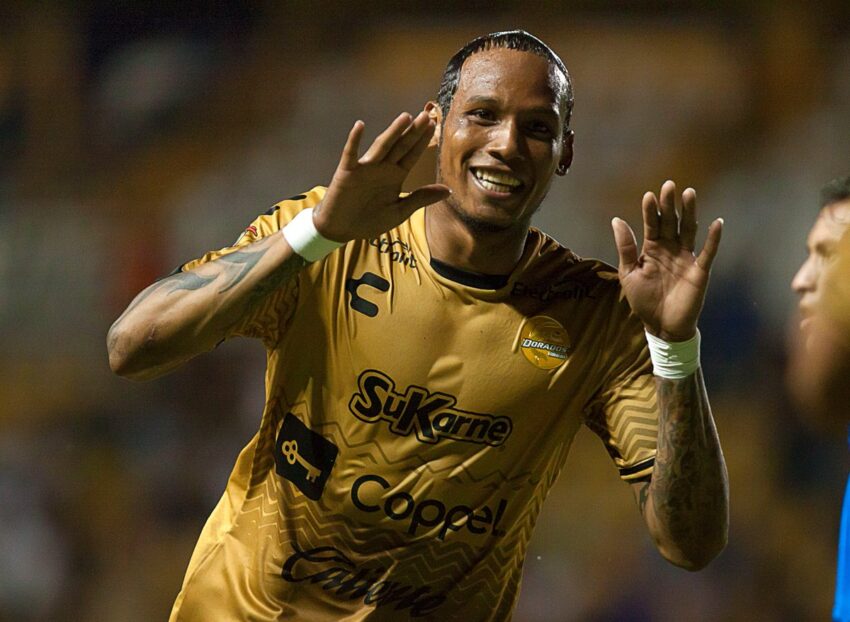 Vinicio Angulo es el goleador histórico de Dorados de Sinaloa.
