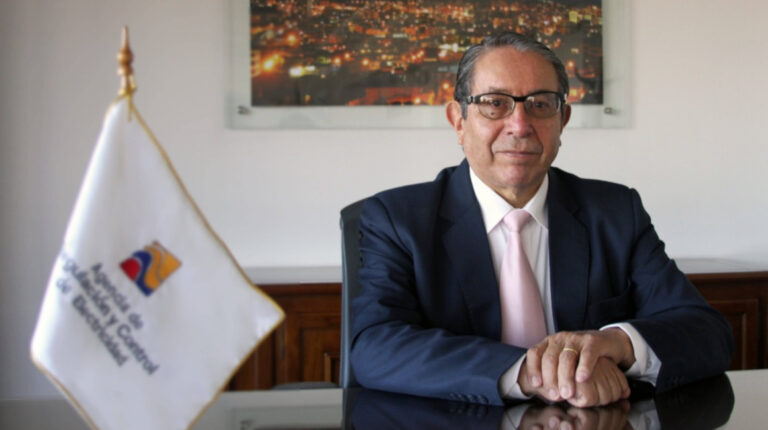 El 28 de mayo, Bolívar Lucio asumió la dirección ejecutiva de la Agencia de Regulación y Control de Electricidad (Arconel), en reemplazo de Byron Betancourt.