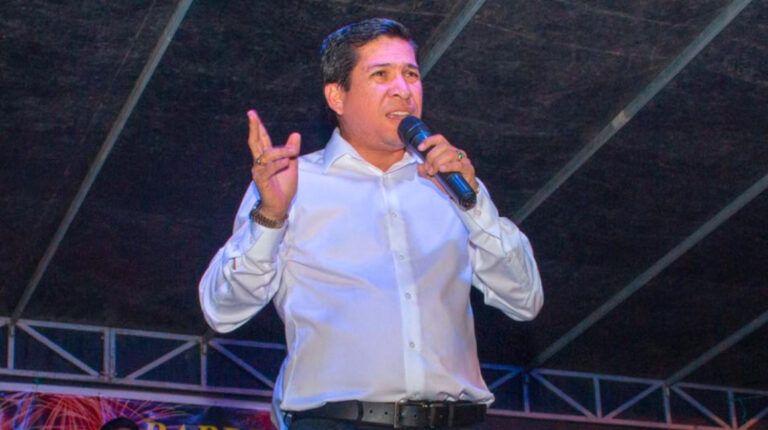 El alcalde de Machala, Darío Macas, en un evento en su ciudad el 4 de noviembre de 2019.
