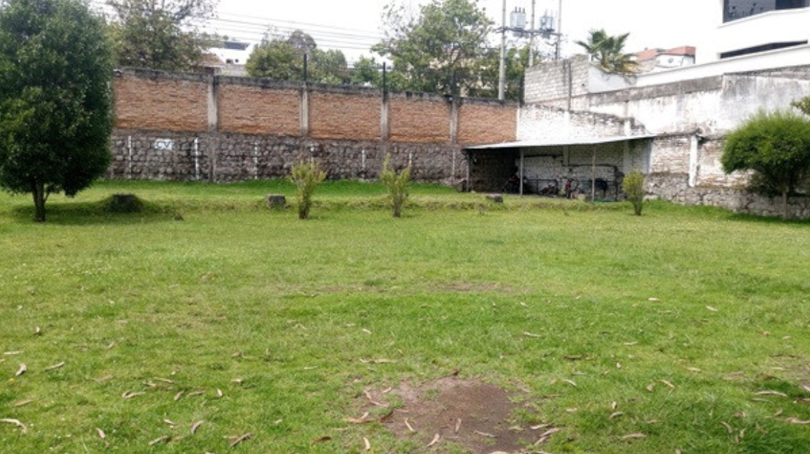 La foto corresponde al Conjunto Millenium, ubicado en la parroquia de Llano Chico, en Quito, donde Inmobiliar tiene derecho a un espacio que no ha sido construido aún.