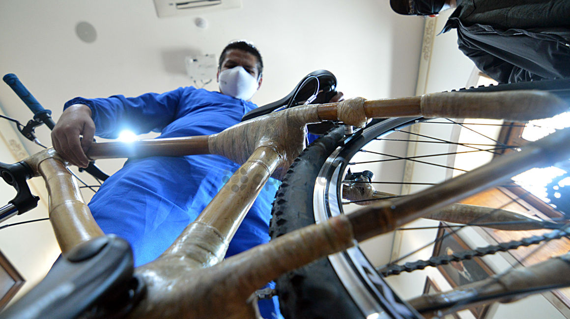 El 2 de junio de 2020, la Prefectura de Azuay retomó su proyecto de movilidad alternativa, con bicicletas de bambú.