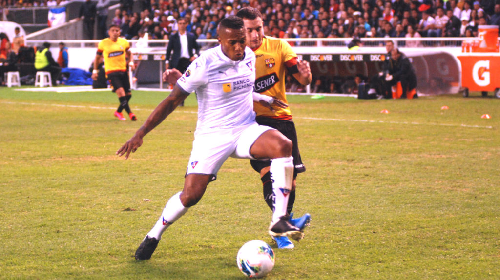 Antonio Valencia fue ofrecido para jugar en Boca Juniors o River Plate