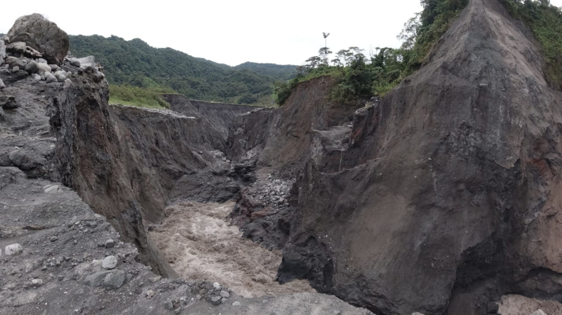 Una imagen del perfil del río Coca, afectado por un proceso de erosión regresiva, este 19 de julio.
