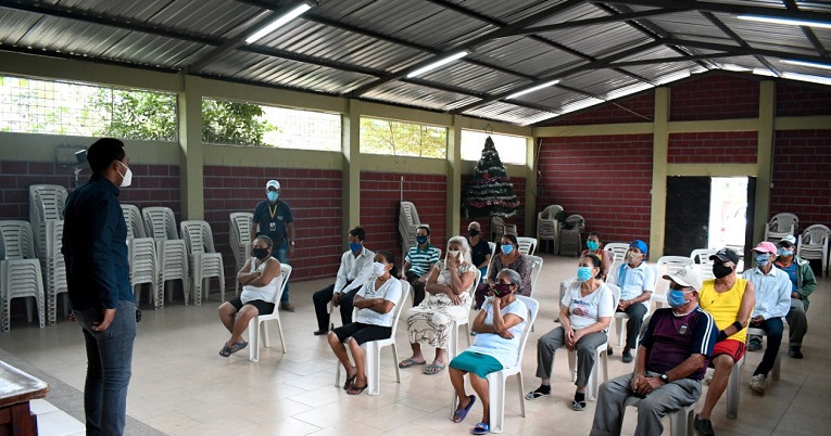 Charla sobre la pandemia a la población del cantón Yaguachi, en Guayas. 