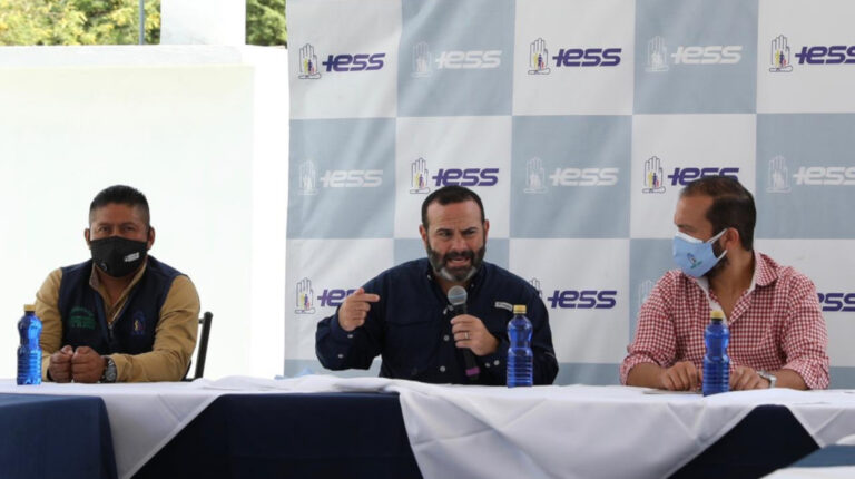 El presidente del Consejo Directivo del IESS, Jorge Wated durante un evento en Santa Elena, por la conmemoración de un nuevo aniversario del Seguro Social Campesino, el 28 de agosto de 2020.