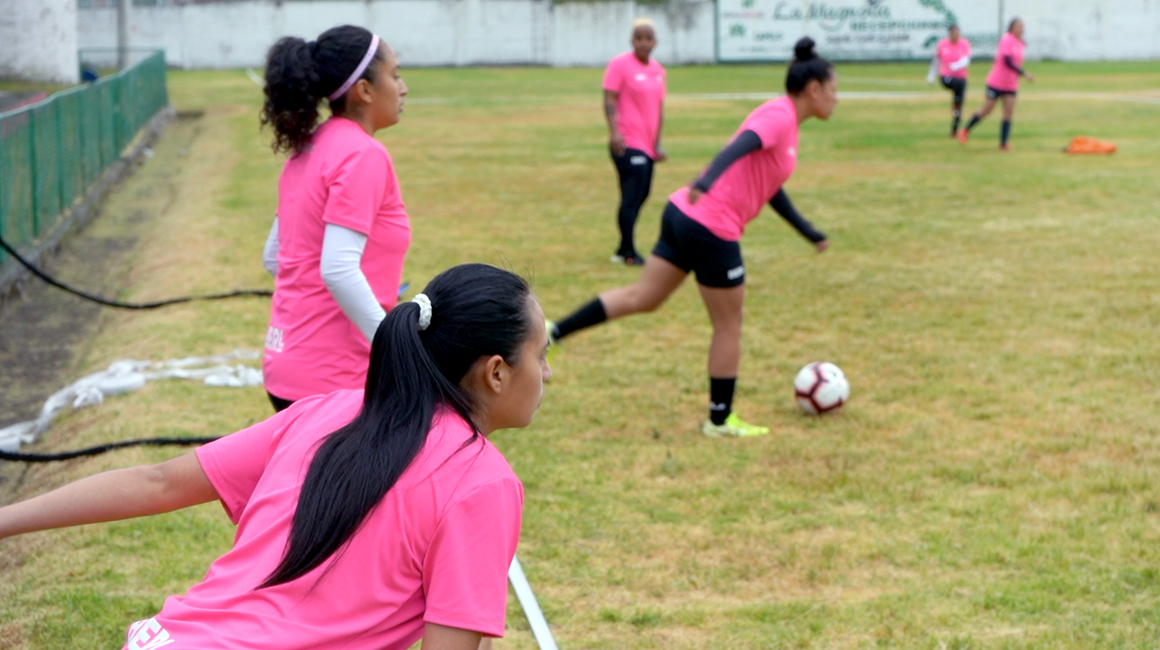 Jugadoras del Quito FC entrenamiento