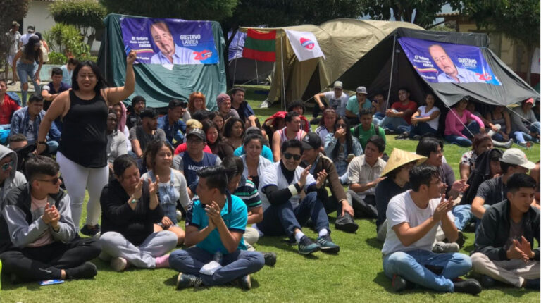 El 15 de febrero de 2020 el frente nacional de juventudes de Democracia Sí tuvo un campamento, en las afueras de Quito.