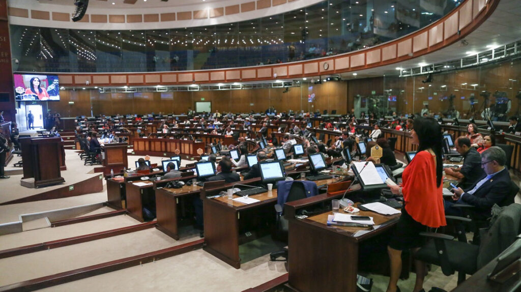 Candidatos a la Asamblea: partidos dejan las decisiones para última hora