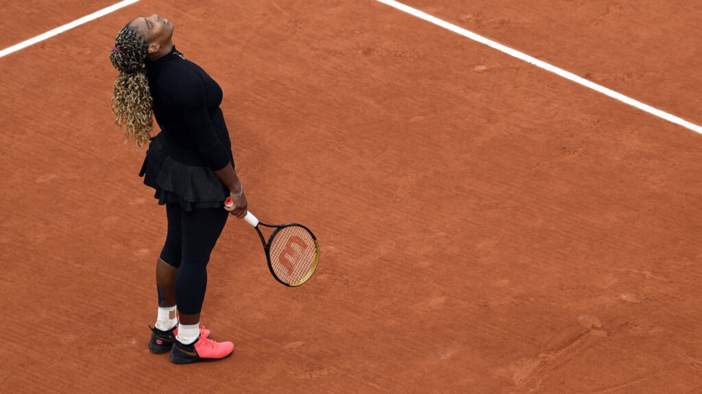 Serena Wiliiams se retira de Roland Garros por una lesión
