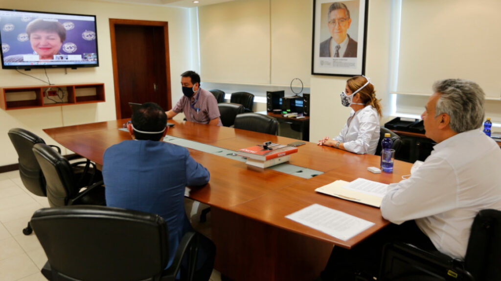 Gobierno niega que exista proyecto de ley para subir el IVA