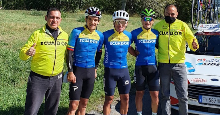 Parte de la Selección de ciclismo de Ecuador, en Imola, después de un entrenamiento, este sábado 26 de septiembre de 2020.