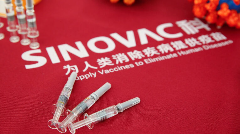 Imagen de la vacuna de la farmacéutica china Sinovac, en el laboratorio de Beijing, el 24 de septiembre de 2020.