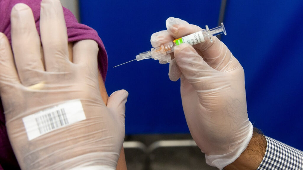 Vacuna de farmacéutica Janssen comienza ensayo en Estados Unidos