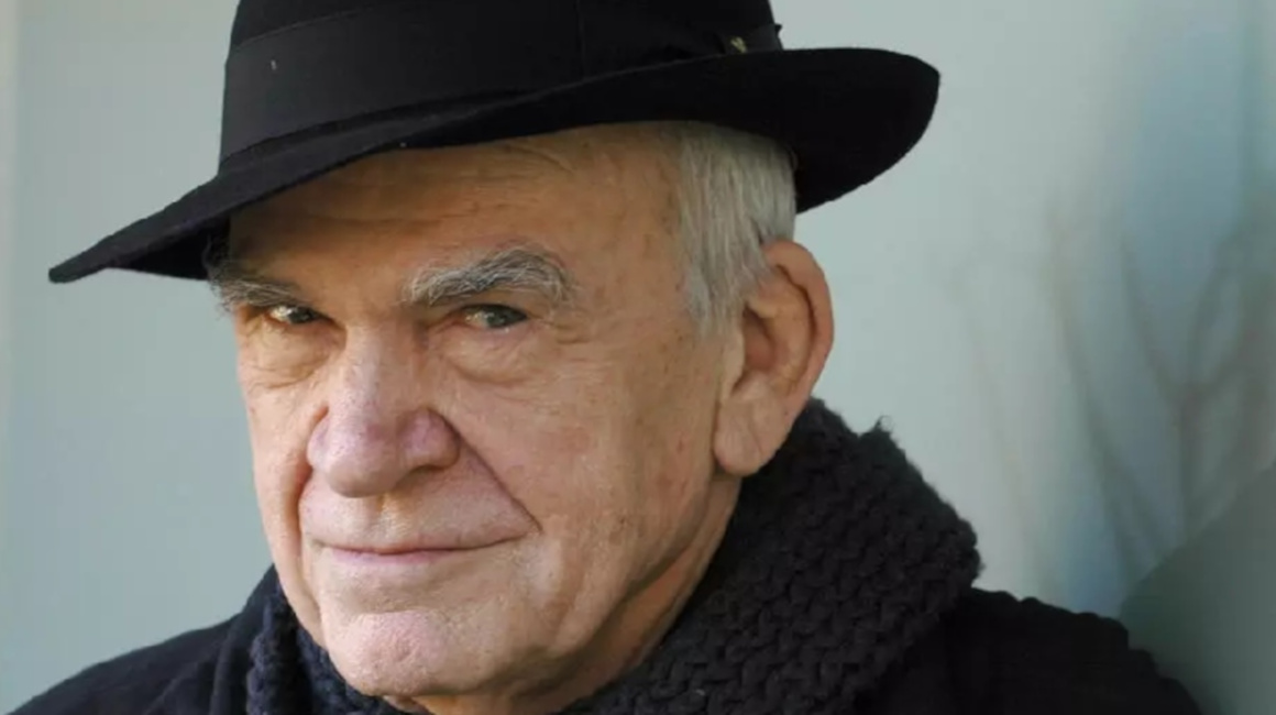 Milan Kundera es uno de los más importantes escritores del siglo XX. A los 91 años sigue recibiendo reconocimientos.
