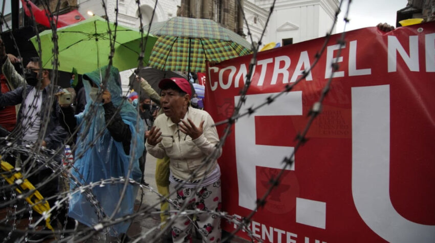 La marcha de los trabajadores del 16 de septiembre de 2020 en Quito, contra las políticas del Gobierno.