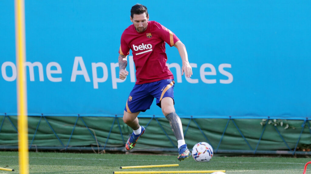 Messi y Coutinho ya entrenaron junto al resto del equipo