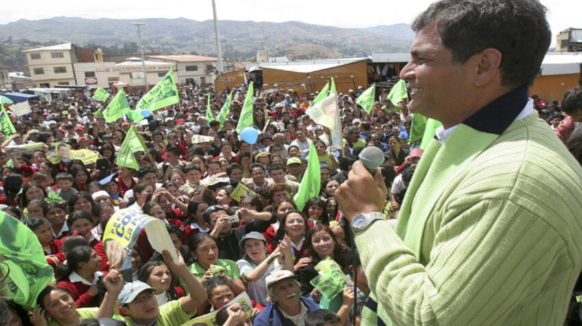 En noviembre de 2006, Rafael Correa ganó las elecciones presidenciales en la segunda vuelta electoral con el 56,67% de los votos.