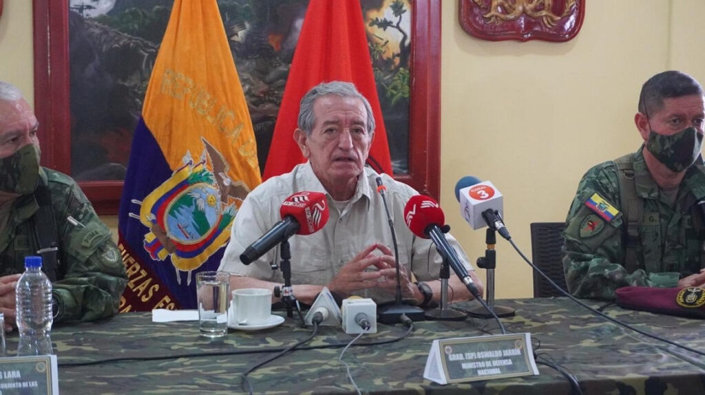 Ministerio de Defensa advierte de infiltración de grupos ilegales desde Colombia