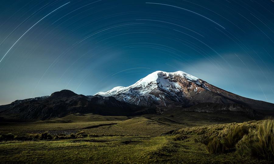 Robinski ecuatoriano retrata volcanes