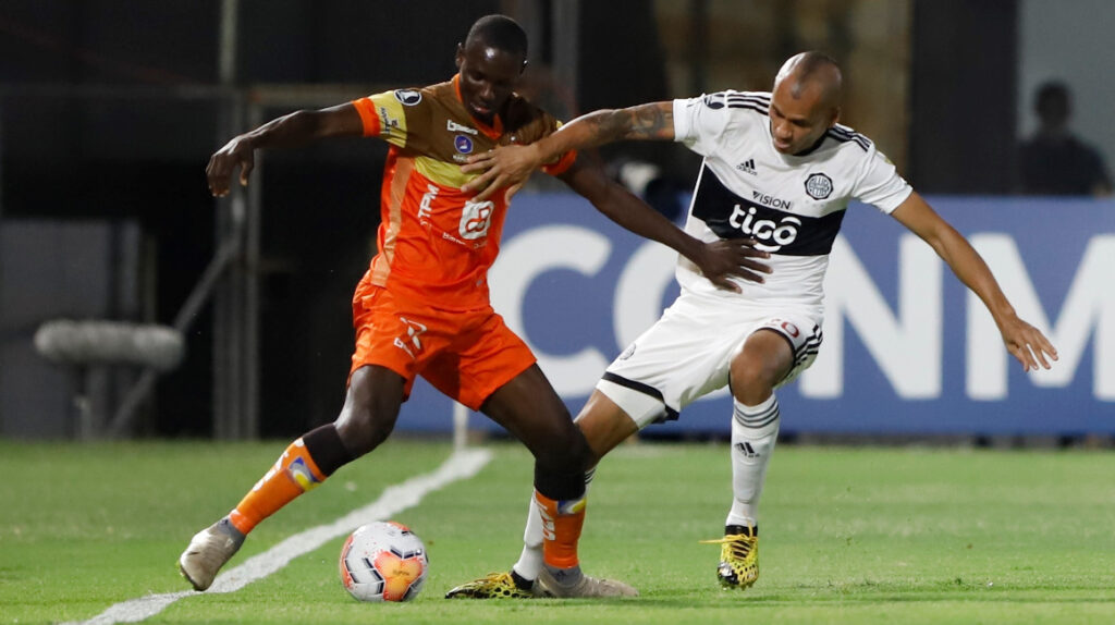 Delfín ganó a Olimpia y clasificó a octavos de final de Libertadores